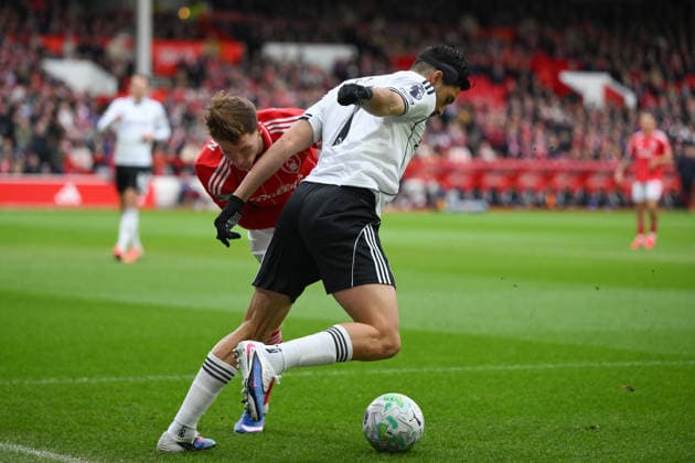 Nottingham Forest v Fulham - Premier League Elliot Anderson of Nottingham Forest competes with Raul Jimenez of Fulham during the Premier League match between Nottingham Forest and Fulham at the City Ground in Nottingham, United Kingdom, on March 15, 2026. Nottingham Nottinghamshire United Kingdom  Copyright: xMIxNewsx originalFilename:fletcher-nottingh260315_npzQc.jpg