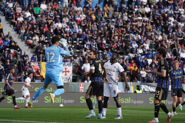 Pisa s goalkeeper Nicolas Andrade ....During the Serie A soccer match between Pisa and Cagliari at the Cetilar Arena Romeo Anconetani Stadium in Pisa; Center West Italy; monday March 15; 2026 ; Soccer  Copyright: xAlessandroxLaxRocca xLaPressex