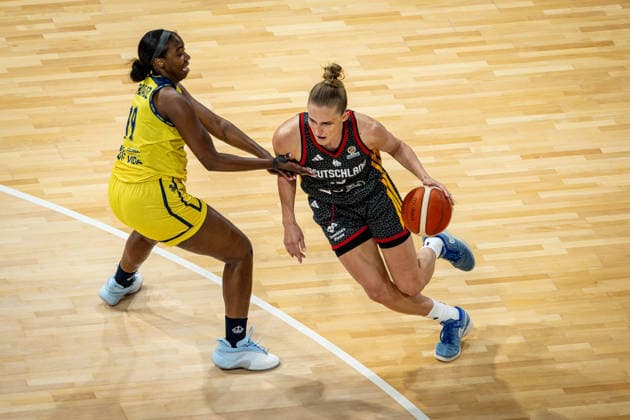 Basketball Villeurbanne 14 03 2026 Wommen™s Basketball World Cup 2026 Qualifying Tournament Colombia COL Germany GER Leonie Fiebich Germany, No 13 Daniela Gonzalez Colombia, No 19