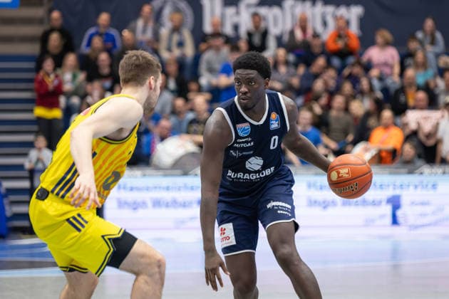 Malte Delow Alba, 6 , Khyri Thomas MBC, 0 , Syntainics MBC vs ALBA BERLIN, Basketball, 1 Bundesliga, Men, 24 Matchday, Season 2025 26, 15 03 2026 Weißenfels Stadthalle Sachsen Anhalt Germany