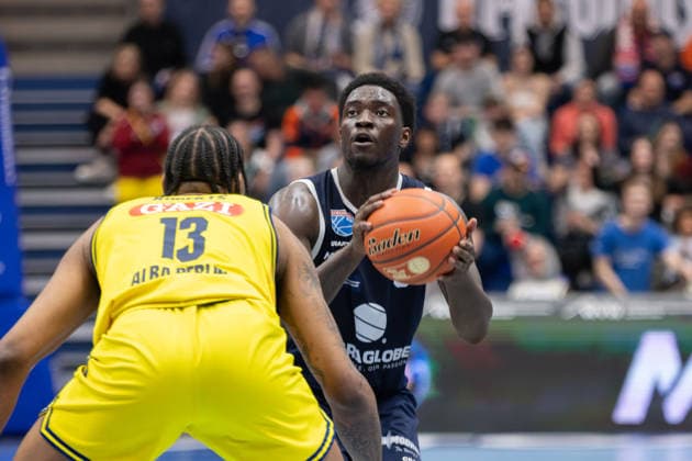 J wan Roberts Alba, 13 , Khyri Thomas MBC, 0 , Syntainics MBC vs ALBA BERLIN, Basketball, 1 Bundesliga, Men, 24 Matchday, Season 2025 26, 15 03 2026 Weißenfels Stadthalle Sachsen Anhalt Germany