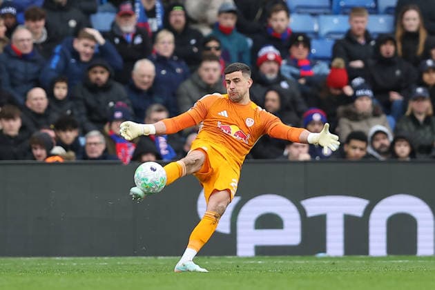 15th March 2026; Selhurst Park, Selhurst, London, England; Premier League Football, Crystal Palace versus Leeds United; goalkeeper Karl Darlow of Leeds United punts the ball forward  KatiexChan Content restricted for UK based newspaper