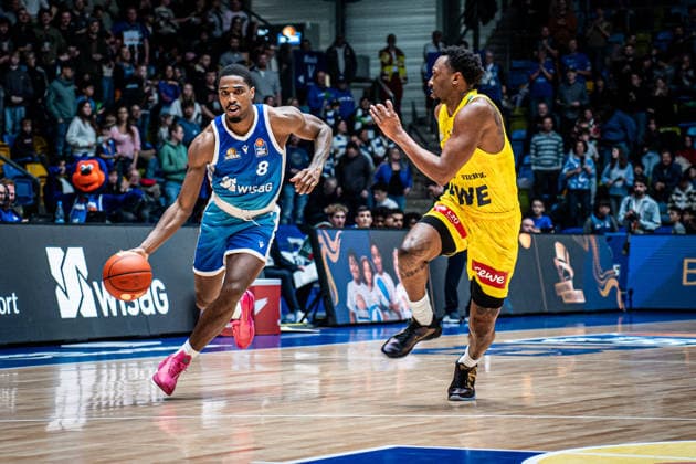 15 03 2026, xhfmx, Basketball easyCredit BBL Bundesliga, Frankfurt Skyliners EWE Baskets Oldenburg v l William Christmas Skyliners Frankfurt , Dakarai Tucker EWE Baskets Oldenburg DFL DFB REGULATIONS PROHIBIT ANY USE OF PHOTOGRAPHS as IMAGE SEQUENCES and or QUASI VIDEO Frankfurt am Main