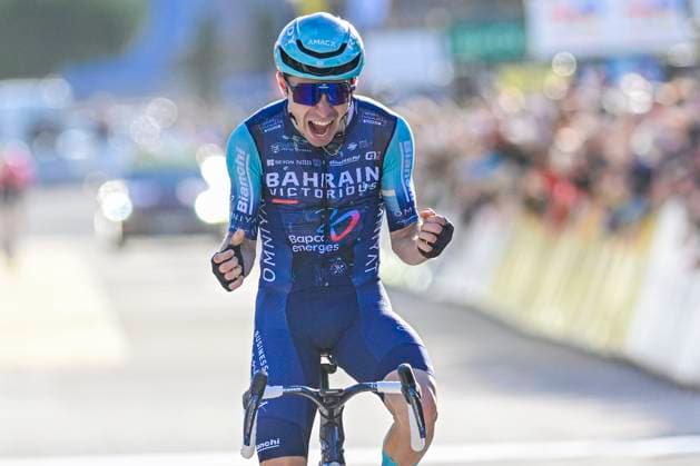 Paris Nice 2026 Stage 8 NICE, FRANCE - MARCH 15 : Martinez Lenny (FRA) of Bahrain Victorius celebrating his victory, Vingegaard Jonas (DEN) of Team Visma Lease a Bike during stage 8 of the 84th edition of Paris - Nice an UCI World Tour 2.UWT cycling road race stage for Men Elite of 145 km with start in Nice and finish in Nice on March 15, 2026 in Nice, France, 15 03 2026 ( Motordriver Guy De Vuyst - Nice France  Copyright: xNicoxVereeckenx