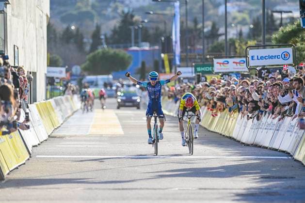 Paris Nice 2026 Stage 8 NICE, FRANCE - MARCH 15 : Martinez Lenny (FRA) of Bahrain Victorius celebrating his victory, Vingegaard Jonas (DEN) of Team Visma Lease a Bike during stage 8 of the 84th edition of Paris - Nice an UCI World Tour 2.UWT cycling road race stage for Men Elite of 145 km with start in Nice and finish in Nice on March 15, 2026 in Nice, France, 15 03 2026 ( Motordriver Guy De Vuyst - Nice France  Copyright: xNicoxVereeckenx