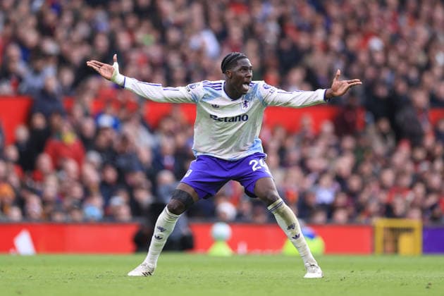 Fußball Premier League Manchester United gegen Aston Villa 15. März 2026 Premier League Manchester United gegen Aston Villa Amadou Onana von Aston Villa Foto Simon Stacpoole Abseits Manchester UK  Copyright: xSimonxStacpoolexOffside