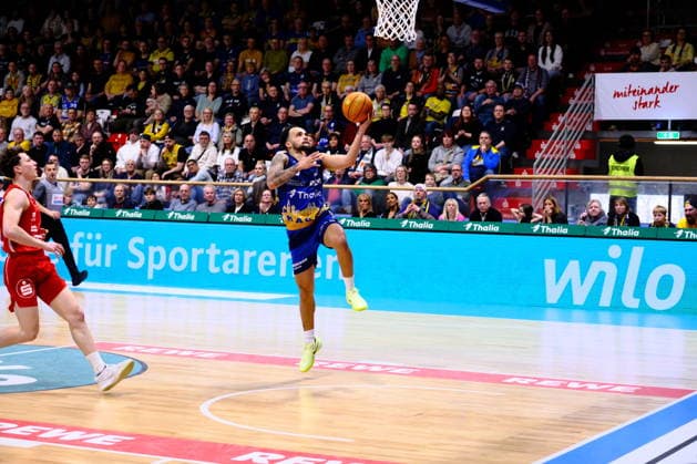 ProA Phoenix Hagen vs Nürnberg Falcons BC, Hagen, 15 03 2026, Ischelandhalle Hagen Marcus Henri Graves 0, Phoenix Hagen, PG on fastbreak ProA Phoenix Hagen vs Nürnberg Falcons BC, Hagen, 15 03 2026, Ischelandhalle Hagen Copyright: xBEAUTIFULxSPORTS Piepenstockx