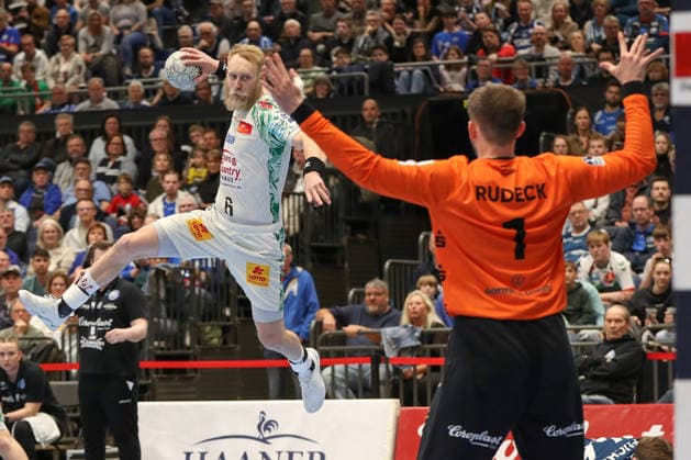 15 03 2026, xgox, Handball Daikin HBL Bergischer HC SC Magdeburg emspor, v l Matthias Musche Magdeburg, 6 throws goal, Torschuetze, erzielt Tor, Treffer, scores the goal Duesseldorf