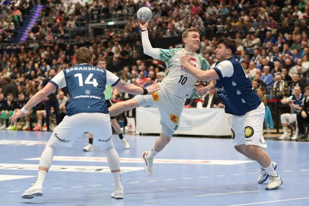 15 03 2026, xgox, Handball Daikin HBL Bergischer HC SC Magdeburg emspor, v l Gisli Thorgeir Kristjansson Magdeburg, 10 throws goal, goal scorer, scores goal, scores the goal Duesseldorf