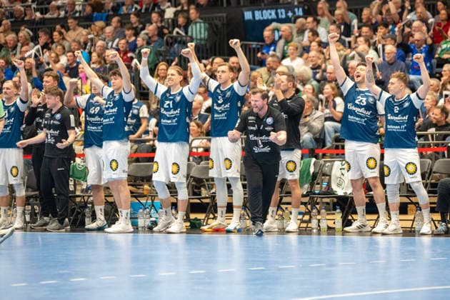 The BHC bench celebrates a goal Bergischer HC 06 vs SC Magdeburg, Handball, DAIKIN Handballbundesliga, 25 Matchday, Season 2025 2026, 15 03 2026 Bergischer HC 06 vs SC Magdeburg, Handball, DAIKIN Handballbundesliga, 25 Matchday, Season 2025 2026, 15 03 2026 Duesseldorf Copyright: xEibner-Pressefoto ThomasxHaeslerx EP_THR
