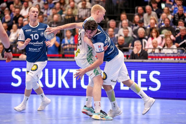 15 03 2026, Handball, HBL, Bergischer HC SC Magdeburg, Mitsubishi Electric HALLE Düsseldorf Magnus Saugstrup Jensen SC Magdeburg 23 makes Eloy Morante Maldonado BHC 33 on the circle North Rhine-Westphalia Germany