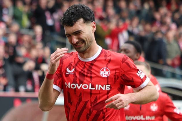 15 03 2026, xrekx, Fußball 2 Bundesliga, 1 FC Kaiserslautern Karlsruher SC v l Torjubel nach dem Tor zum celebrating the goal celebrate 3 0 durch Mahir Emreli 1 FC Kaiserslautern DFL DFB REGULATIONS PROHIBIT ANY USE OF PHOTOGRAPHS as IMAGE SEQUENCES and or QUASI VIDEO Kaiserslautern