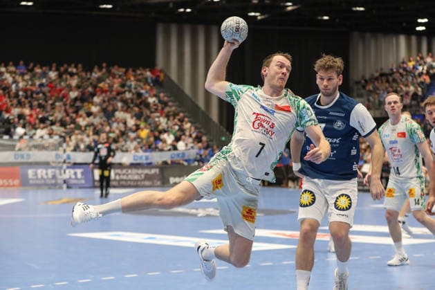 15 03 2026, xgox, Handball Daikin HBL Bergischer HC SC Magdeburg emspor, v l Felix Claar Magdeburg, 7 wirft Tor, Torschuetze, erzielt Tor, Treffer, scores the goal Duesseldorf