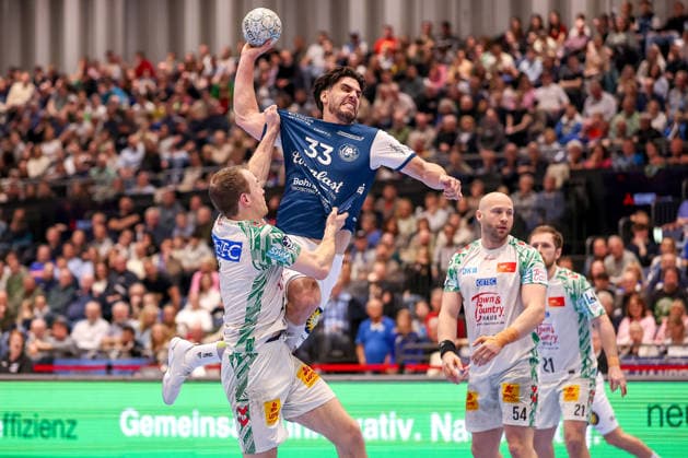 15 03 2026, Handball, HBL, Bergischer HC SC Magdeburg, Mitsubishi Electric HALLE Düsseldorf Eloy Morante Maldonado BHC 33 throws the ball on goal North Rhine-Westphalia Germany