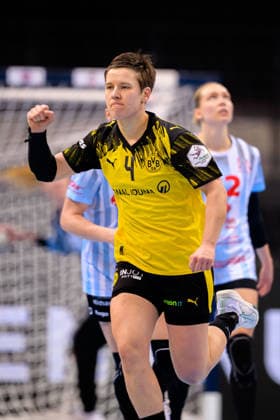 Handball DHB Cup, Final, HSG Bensheim Auerbach Borussia Dortmund Alina Grijseels Dortmund Jubel Freude Emotion Stuttgart Porsche Arena Baden Württemberg Germany
