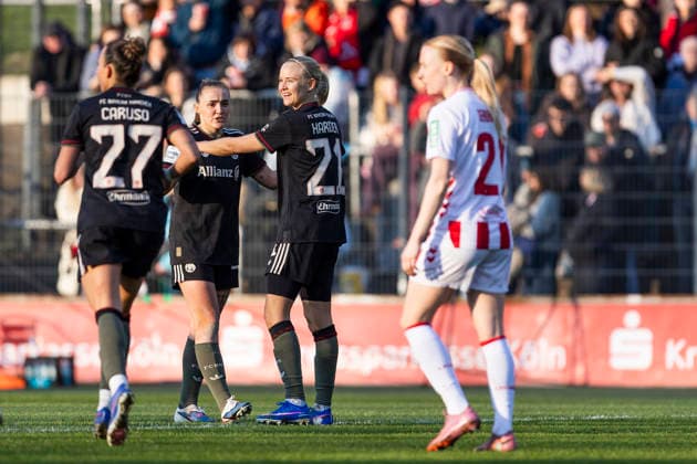 Google Pixel Womens Bundesliga 1 FC Köln FC Bayern München 15 03 2026 Cheers for Georgia Stanway FC Bayern München, 31 and Pernille Harder FC Bayern München, 21 after scoring the second goal on matchday 20 of the Google Pixel Womens Bundesliga in the match between 1 FC Köln and FC Bayern München on 15 03 2026 at Franz Kremer Stadium in Cologne, Germany Copyright: xBEAUTIFULxSPORTS Meuselx