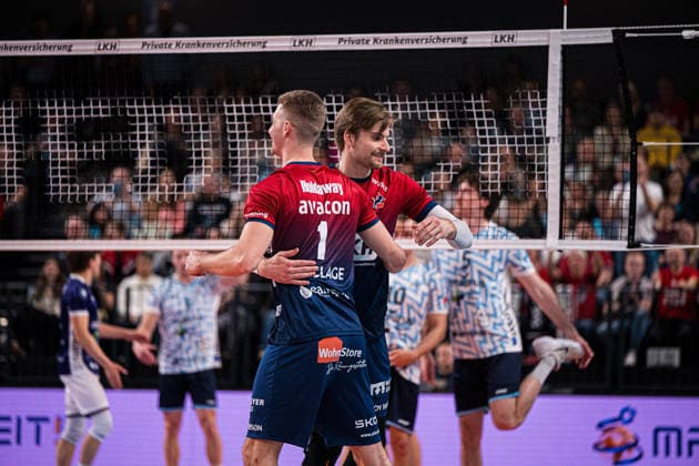 Volleyball I Men I Season 2025 2026 I Bundesliga I SVG Lüneburg ASV Dachau I 15 03 2026 Change, player change Shane Holdaway 1, SVG Lüneburg will replace Jackson Clifford Howe 6, SVG Lüneburg Lüneburg LKH Arena Niedersachsen Germany Copyright: xLobeca Björn-OlexKehmx