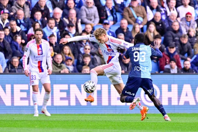 FOOTBALL : Le Havre vs Lyon - Ligue 1 - 15 03 2026 Adam Karabec of Lyon and Arouna Sangante of Le Havre during the Ligue 1 match between Havre AC and Olympique Lyonnais at Stade Oceane on March 15, 2026 in Le Havre, France. ( Photo by Federico Pestellini PsnewZ ) - Le HavreFrance  Copyright: xFedericoxPestellinix
