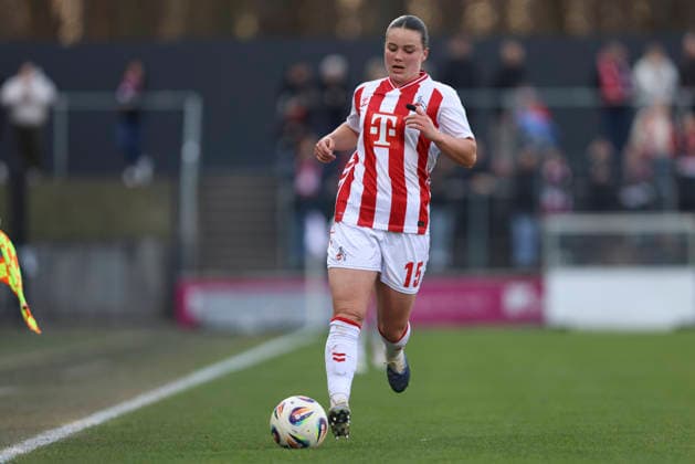 Amelie Bohnen 1 FC Köln in action, on the ball, single action during the Woman Bundesliga match between 1 FC Köln and Bayern Munich, Franz Kremer Stadion on March 15 in Cologne, Germany Photo by Oliver Kaelke DeFodi Images Amelie Bohnen 1 FC Köln controls the ball during the Woman Bundesliga match between 1 FC Köln and Bayern Munich at Franz Kremer Stadion on March 15, 2026 in Cologne, Germany Photo by Oliver Kaelke DeFodi Images DFL regulations prohibit any use of photographs as image sequences and or quasi video Photo by Oliver Kaelke DeFodi Images