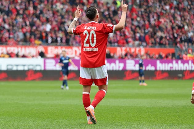 15 03 2026, xrekx, Fußball 2 Bundesliga, 1 FC Kaiserslautern Karlsruher SC v l Torjubel nach dem Tor zum celebrating the goal celebrate 2 0 durch Mergim Berisha 1 FC Kaiserslautern DFL DFB REGULATIONS PROHIBIT ANY USE OF PHOTOGRAPHS as IMAGE SEQUENCES and or QUASI VIDEO Kaiserslautern