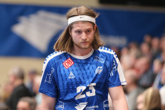 15 03 2026 Handball Men 2025 2026 2 Handball Bundesliga 24 Matchday Dessau Roßlauer HV 06 HSG Krefeld Niederrhein Anhalt Arena Dessau Mika Schüler Dessau, 23, blue has to leave the field after an early red card Dessau Roßlau Sachsen Anhalt Germany