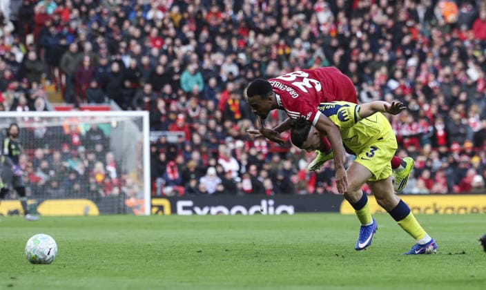 Liverpool v Tottenham Hotspur, FA Premier League 15.03.26 Liverpool v Tottenham Hotspur, FA Premier League Bradley Ormesher The Times Ryan Gravenberch of Liverpool and Radu Dragusin of Tottenham  Copyright: xBradleyxOrmesherx NINTCHDBPICT001066875668