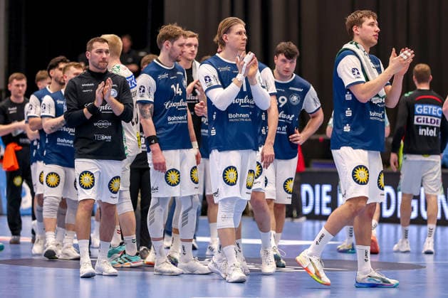 15 03 2026, Handball, HBL, Bergischer HC SC Magdeburg, Mitsubishi Electric HALLE Düsseldorf Disappointed faces at the BHC defeat against Magdeburg Gerdas Babarskas BHC 14 Soeren Steinhaus BHC 53 Kim Voss Fels BHC 21 disappointed Disappointment North Rhine-Westphalia Germany