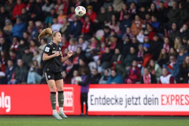 Glodis Perla Viggosdottir FC Bayern München in action, on the ball, individual action during the Woman Bundesliga match between 1 FC Köln and Bayern München, Franz Kremer Stadion on March 15 in Cologne, Germany Photo by Oliver Kaelke DeFodi Images Glodis Perla Viggosdottir FC Bayern München controls the ball during the Woman Bundesliga match between 1 FC Köln and Bayern München at Franz Kremer Stadion on March 15, 2026 in Cologne, Germany Photo by Oliver Kaelke DeFodi Images DFL regulations prohibit any use of photographs as image sequences and or quasi video Photo by Oliver Kaelke DeFodi Images