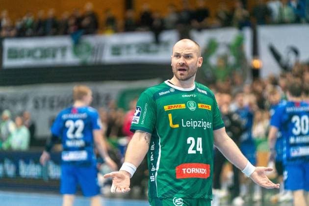 Moritz Preuss SC DHfK Leipzig, 24 shows incomprehension about a referee decision SC DHfK Leipzig vs TVB Stuttgart, Handball, 1 Handball Bundesliga, 25 Matchday, Season 2025 2026, 15 03 2026 SC DHfK Leipzig vs TVB Stuttgart, Handball, 1 Handball Bundesliga, 25 Matchday, Season 2025 2026, 15 03 2026 Leipzig Copyright: xEibner-Pressefoto PiaxSchindlerx EP_PSR