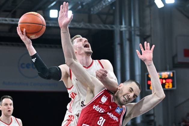 BAMBERG 15 03 2026 Basketball easycredit 1 Basketball Bundesliga 24 Matchday Bamberg Baskets vs FC Bayern Munich Basketball Andreas Obst 13, FC Bayern Munich vs Daniel Keppeler 31, Bamberg Baskets Bamberg Baskets vs FC Bayern Munich Basketball