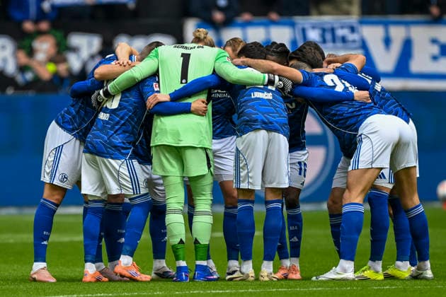 Schalke 15 03 2026 ¢ Football ¢ FC Schalke 04 vs Hannover 96, Veltins Arena, Gelsenkirchen, DFB DFL REGULATIONS PROHIBIT ANY USE OF PHOTOGRAPHS AS IMAGE SEQUENCES AND OR QUASI VIDEO Copyright: xpepphotox xHorstxMauelshagenx pep00321, pep_20260315_hm_309731