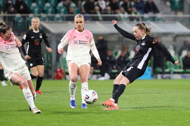 VfL vs Leverkusen, BL Women Wolfsburg, 15 03 2026, Football, Women, Google Pixel Bundesliga, Season 2025 2026, VfL Wolfsburg vs Bayer 04 Leverkusen, Janou Levels VfL Wolfsburg scores goal for 1 0 AOK Stadion Niedersachsen Germany