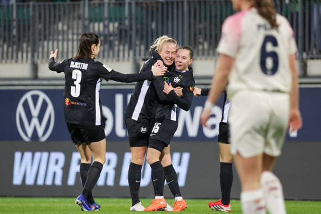 15 03 2026, xgrfx, Soccer Google Pixel Women Bundesliga, VfL Wolfsburg Bayer Leverkusen v l Tor, Janou Levels VfL Wolfsburg DFL DFB REGULATIONS PROHIBIT ANY USE OF PHOTOGRAPHS as IMAGE SEQUENCES and or QUASI VIDEO Wolfsburg
