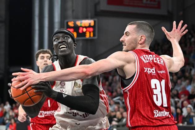 BAMBERG 15 03 2026 Basketball easycredit 1 Basketball Bundesliga 24 Matchday Bamberg Baskets vs FC Bayern Munich Basketball Wenyen Gabriel 32, FC Bayern Munich vs Daniel Keppeler 31, Bamberg Baskets Bamberg Baskets vs FC Bayern Munich Basketball