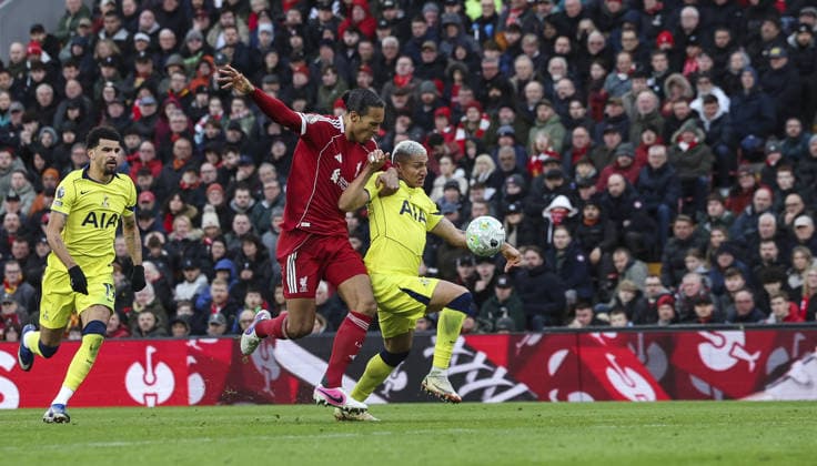 Liverpool v Tottenham Hotspur, FA Premier League 15.03.26 Liverpool v Tottenham Hotspur, FA Premier League Bradley Ormesher The Times Virgil van Dijk of Liverpool and Richarlison of Tottenham  Copyright: xBradleyxOrmesherx NINTCHDBPICT001066884210