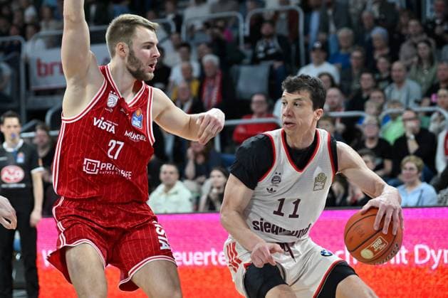 BAMBERG 15 03 2026 Basketball easycredit 1 Basketball Bundesliga 24 Matchday Bamberg Baskets vs FC Bayern Munich Basketball Vladimir Lucic 11, FC Bayern Munich vs Moritz Krimmer 27, Bamberg Baskets Bamberg Baskets vs FC Bayern Munich Basketball