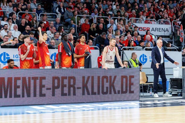 Team, squad, cheers, jubilation, positive emotions, positive emotion, BMA365 Bamberg Baskets vs FC Bayern Muenchen Basketball, Basketball, easyCredit BBL, 24 Matchday, 15 03 2026 BMA365 Bamberg Baskets vs FC Bayern Muenchen Basketball, Basketball, easyCredit BBL, 24 Matchday, 15 03 2026 Bamberg Copyright: xEibner-Pressefoto G.xSantemizx EP_EER