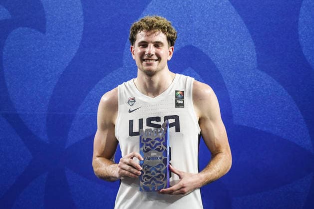 FIBA 3x3 Champions Cup 2026 Caden Pierce of the United States poses with the MVP award during the award ceremony after the Men s FIBA Basketball 3x3 Champions Cup 2026 final match between the United States and Spain in Bangkok, Thailand, on March 15, 2026. Bangkok Bangkok Thailand  Copyright: xAnusakxLaowilasx originalFilename:laowilas-notitle260315_npPOm.jpg
