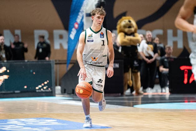 Steven Ashworth Nr 1 VET CONCEPT Gladiators Trier GER, Basketball Loewen Braunschweig vs VET CONCEPT Gladiators Trier, Basketball, easyCredit BBL, Week 24, Season 2025 26, 15 03 2026 GER, Basketball Loewen Braunschweig vs VET CONCEPT Gladiators Trier, Basketball, easyCredit BBL, Week 24, Season 2025 26, 15 03 2026 Braunschweig Copyright: xEibner-Pressefoto DanielxREINELTx EP_DRT
