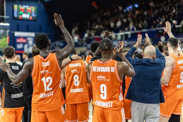 Jubel NINERS, GER, Rostock Seawolves vs NINERS Chemnitz, easycredit BBL, Basketball, Bundesliga, 24 Matchday, Season 2025 2026, 15 03 2026 GER, Rostock Seawolves vs NINERS Chemnitz, easycredit BBL, Basketball, Bundesliga, 24 Matchday, Season 2025 2026, 15 03 2026 Rostock Copyright: xEibner-Pressefoto DenverxEhrlichx EP_DEH