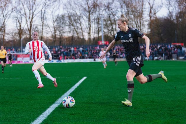 Carolin Simon FC Bayern Muenchen, 30 in attack 1 FC Cologne vs FC Bayern Munich, Football, Google Pixel Womens Bundesliga, Matchday 20, Season 2025 26, 15 03 2026, 1 FC Cologne vs FC Bayern Munich, Football, Google Pixel Womens Bundesliga, Matchday 20, Season 2025 26, 13 03 2026 Cologne Copyright: xEibner-Pressefoto LukasxBaldygax EP_LBA