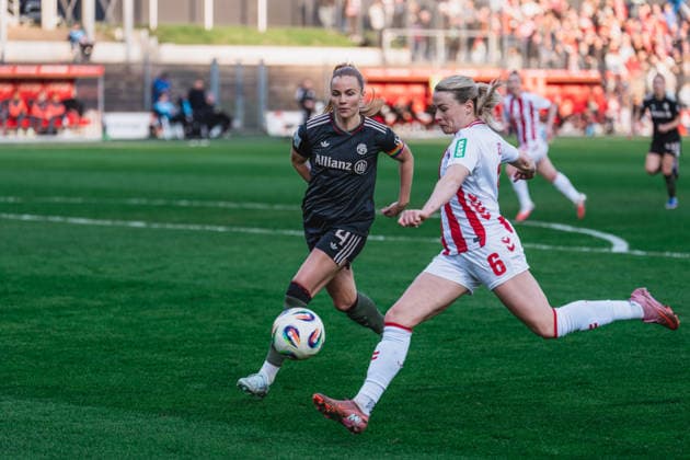 Glodis Perla Viggosdottir FC Bayern Muenchen, 04 wants to block the shot of Sandra Maria Jessen 1 FC Koeln, 06 1 FC Köln vs FC Bayern München, Football, Google Pixel Womens Bundesliga, Matchday 20, Season 2025 26, 15 03 2026, 1 FC Köln vs FC Bayern München, Football, Google Pixel Womens Bundesliga, Matchday 20, Season 2025 26, 13 03 2026 Köln Copyright: xEibner-Pressefoto LukasxBaldygax EP_LBA