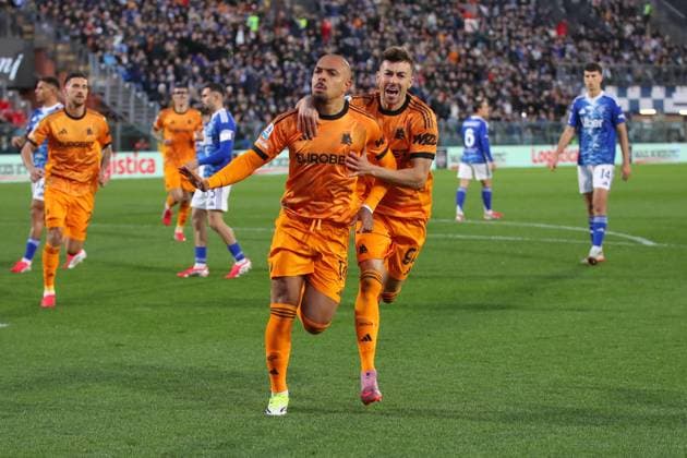 CALCIO - Serie A - Como 1907 vs AS Roma 15.03.2026 Como vs Roma (Serie A) Calcio; 29Â° Giornata Nella foto: Malen con El Shaarawy esultano (Foto Gino Mancini) Como Italy  Copyright: xIPAxSport ABACAx