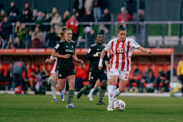 15.03.26, Women, Football, Google Pixel Frauen Bundesliga, Season 2025 2026, 1.FC Köln vs. FC Bayern München, Matchday 20 Laura Feiersinger ( 27 - 1.FC Köln) with the ball Cologne Franz-Kremer-Stadium NRW Deutschland
