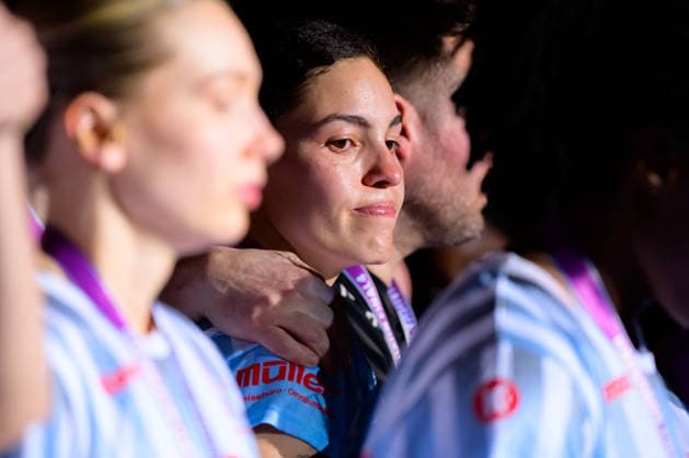 Handball DHB Cup, Final, HSG Bensheim Auerbach Borussia Dortmund Lucie Marie Kretzschmar Bensheim dissatisfied disappointed dejected frustrated, Stuttgart Porsche Arena Baden Württemberg Germany