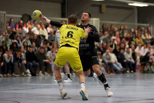 15 03 2026, Men, Handball, Season 2025 2026, Regionalliga, 19 Matchday DJK Waldbuettelbrunn TSV Lohr Maximilian Schmitt 6, TSV Lohr and Linus Dürr 24, TSG Waldbuettelbrunn Waldbuettelbrunn Ballsporthalle Bayern Germany