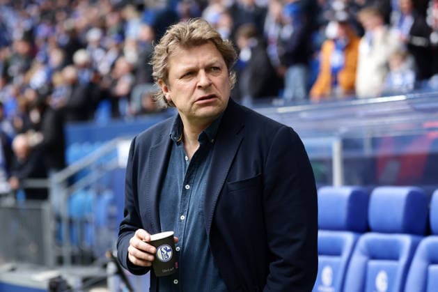 Gelsenkirchen, Germany, 15 03 26, Youri Mulder director of professional soccer FC Schalke 04 looks on during the Bundesliga 2 match between FC Schalke 04 Hannover 96 at the Veltins Arena in Gelsenkirchen Photo by Joachim Bywaletz DFB DFL REGULATIONS PROHIBIT ANY USE OF PHOTOGRAPHS AS IMAGE SEQUENCES AND OR QUASI VIDEO Copyright: JoachimxBywaletz xJB-Sportfoto