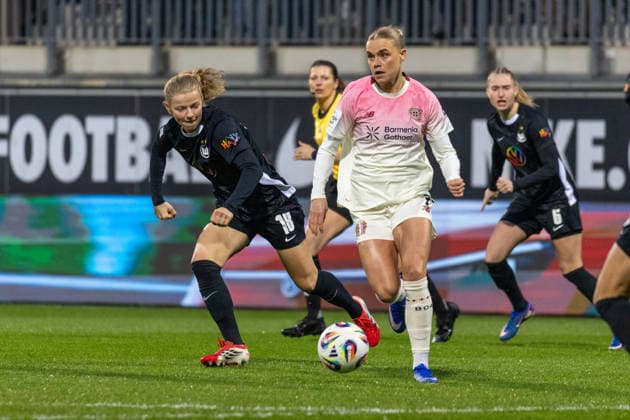 Germany, Google Pixel Womens Bundesliga, Season 2025 2026, Matchday 20, AOK Stadion, VfL Wolfsburg vs Bayer 04 Leverkusen, Kielland Justine VfL Wolfsburg, 18 in duel against Kramer Cornelia Bayer 04 Leverkusen, 7 Copyright: xMichellexLukax