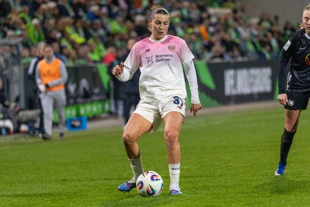 Germany, Google Pixel Womens Bundesliga, Season 2025 2026, Matchday 20, AOK Stadium, VfL Wolfsburg vs Bayer 04 Leverkusen, Wamser Carlotta Bayer 04 Leverkusen, 37 Copyright: xMichellexLukax