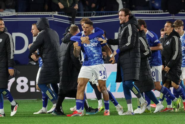 March 15, 2026, Como: Como 1907 s players celebrate Como 1907 s defender Diego Carlos Santos Silva after scoring goal during the Italian Serie A soccer match between Como 1907 and AS Roma at Giuseppe Sinigaglia stadium in Como, Italy, 15 March 2026. ANSA ROBERTO BREGANI. Serie A: Como 1907 - AS Roma  - ZUMAa110 20260315_zaf_a110_080 Copyright: xRobertoxBreganix